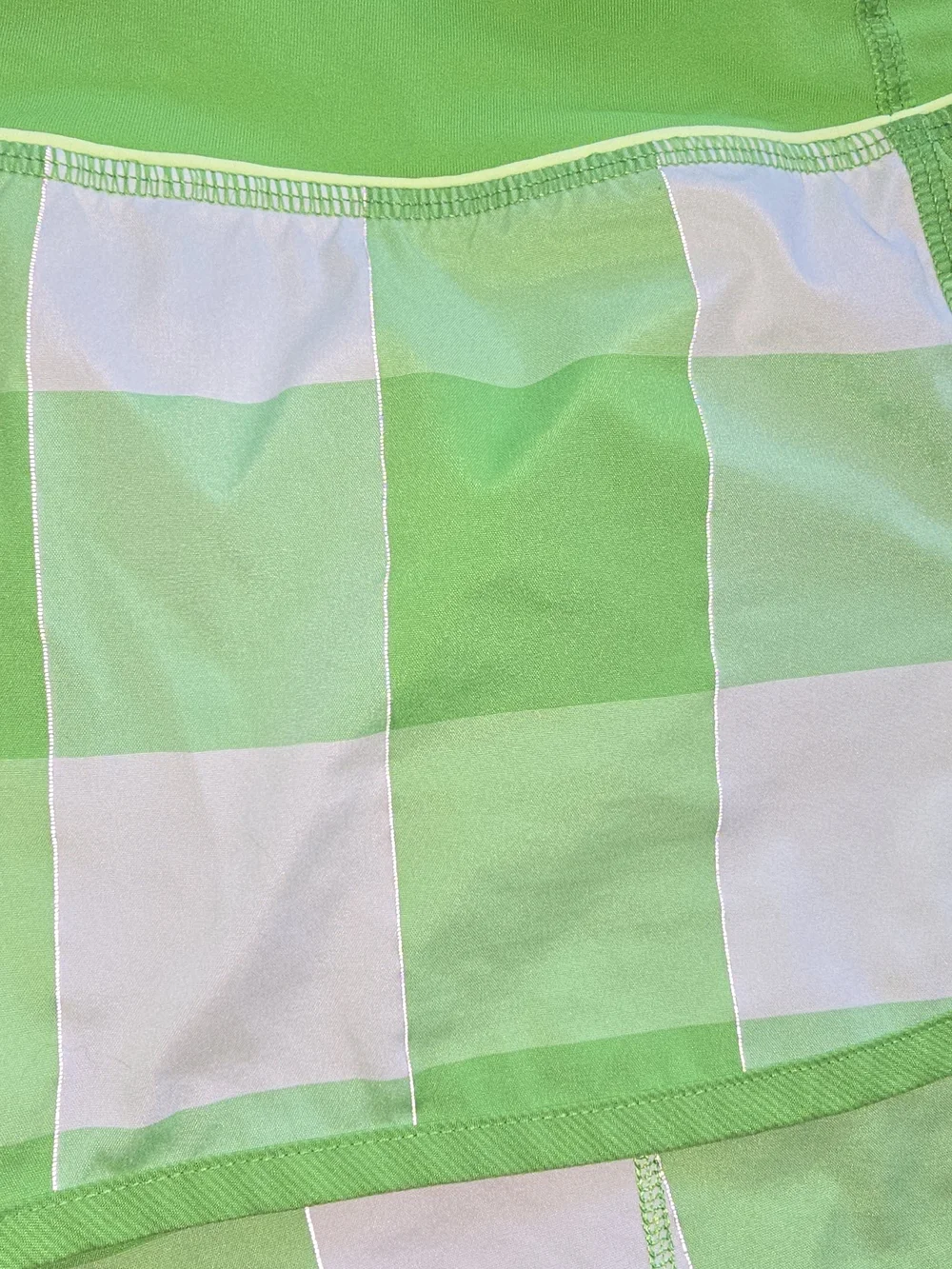 Lululemon Green Plaid Women's Speed Short - SIZE 10